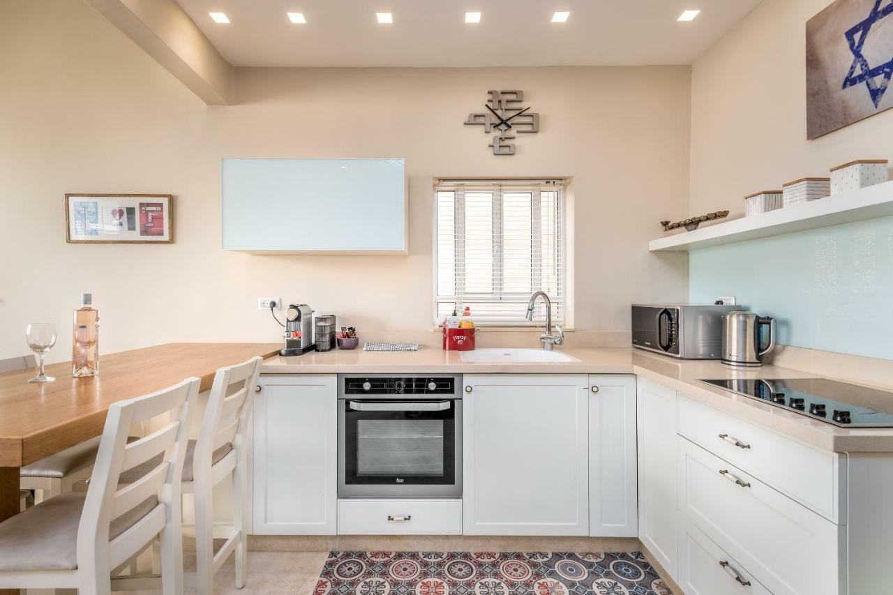 Ben-Gurion Blvd 2Bdr Close To The Beach Тель-Авив Экстерьер фото